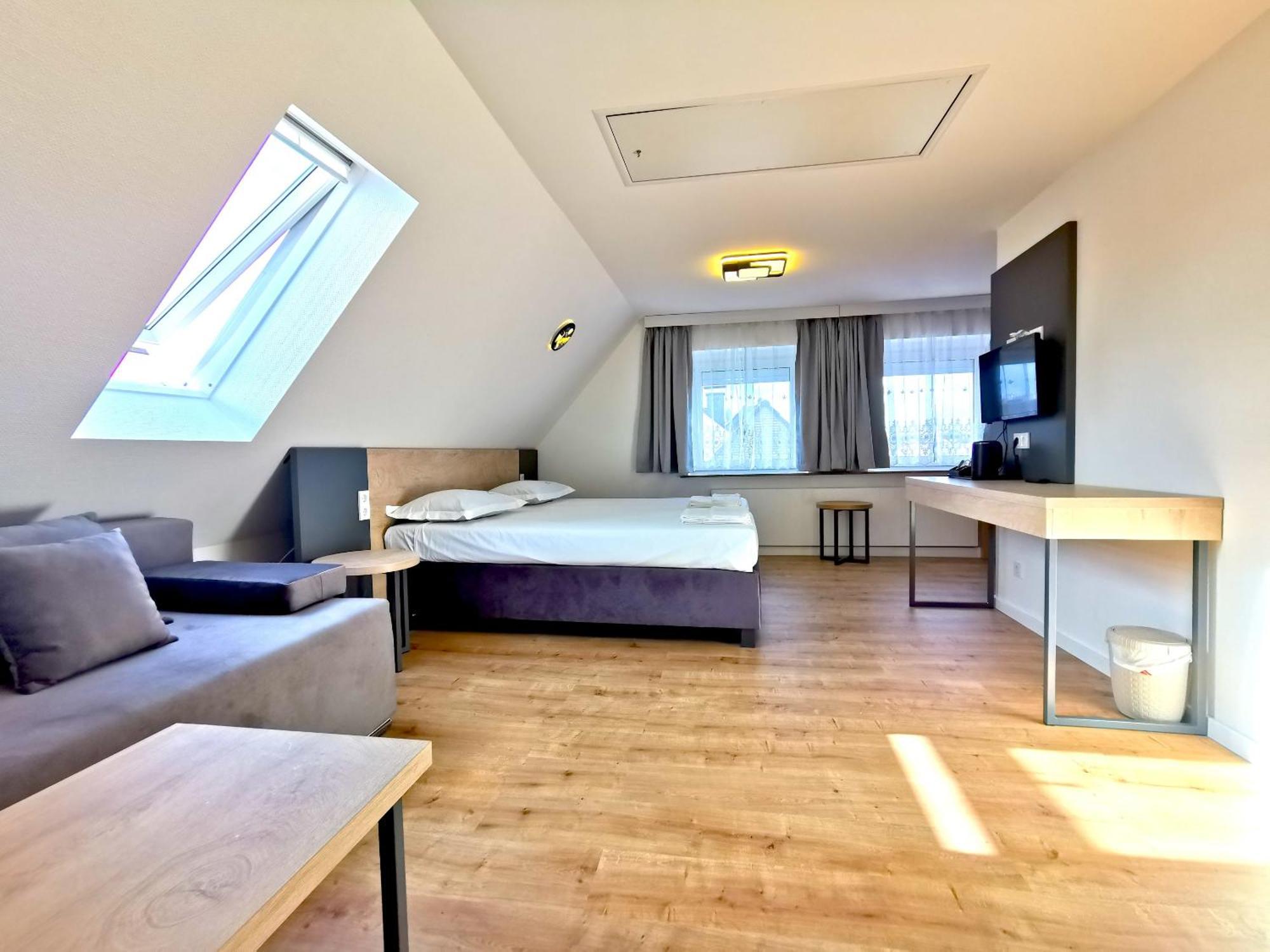 Home Inn Hotel 多尔马根 外观 照片