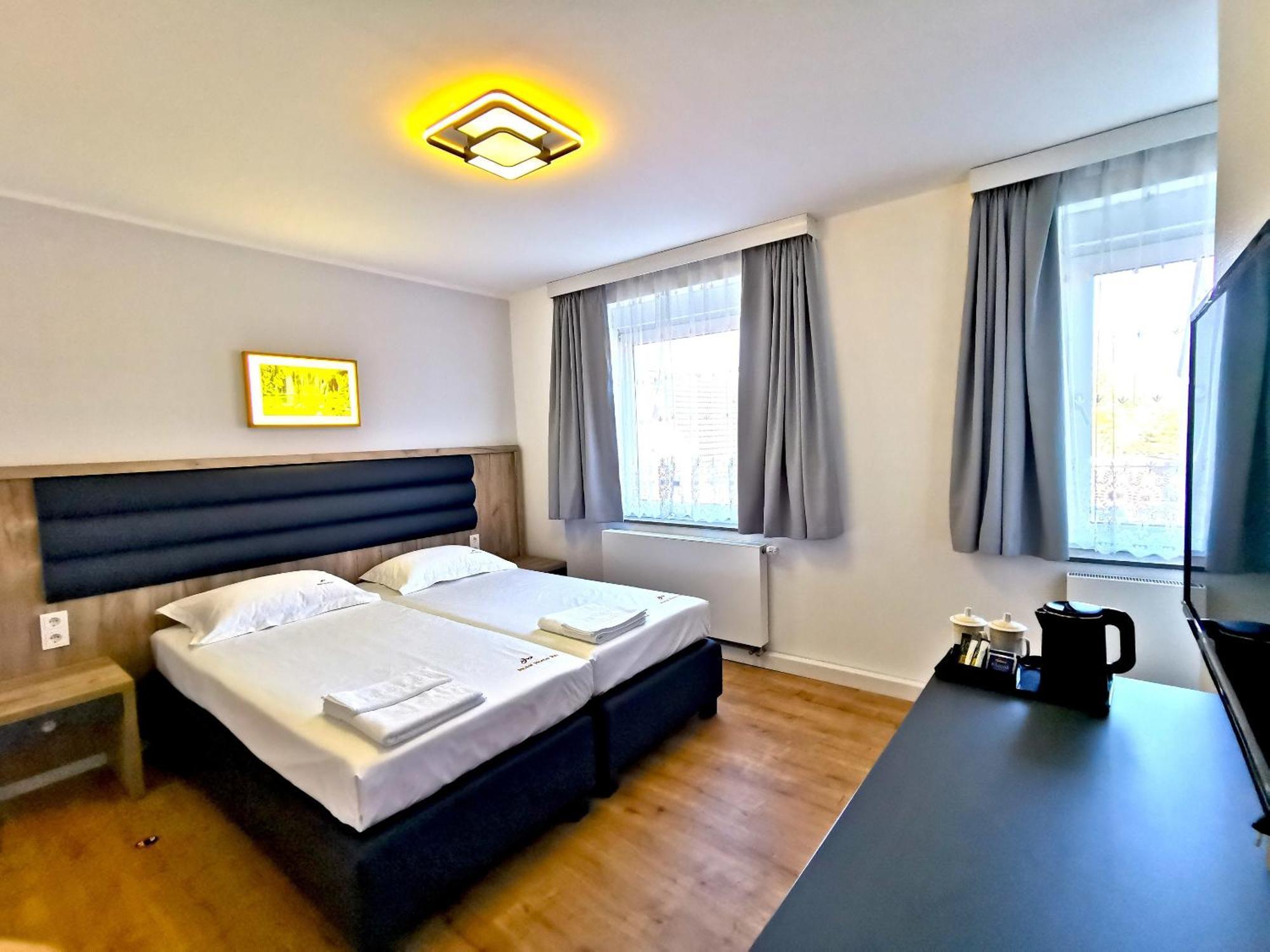 Home Inn Hotel 多尔马根 外观 照片