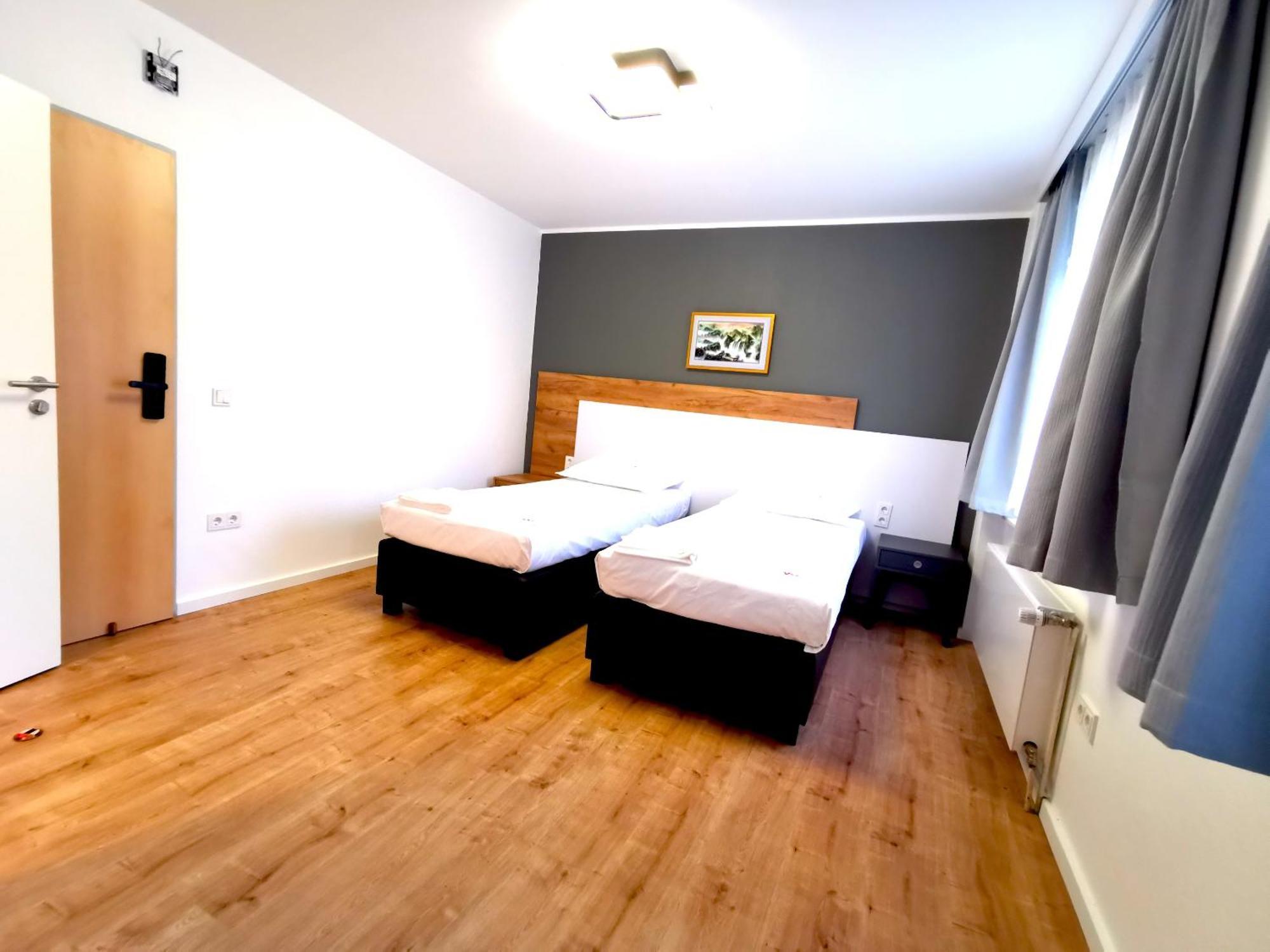 Home Inn Hotel 多尔马根 外观 照片